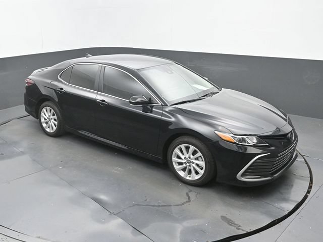 Used 2023 Toyota Camry LE w/ Convenience Package FWD image 29