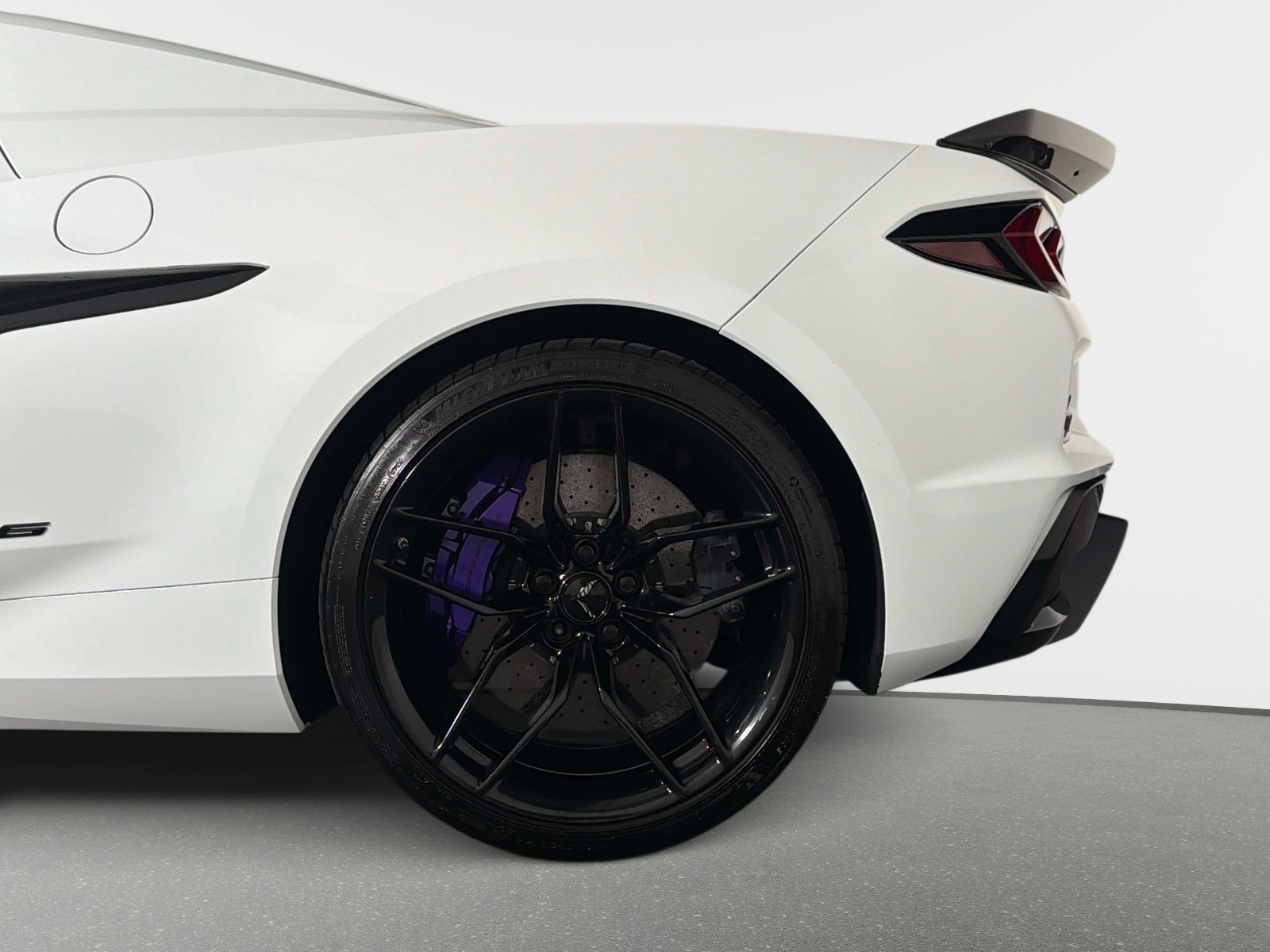 Used 2025 Chevrolet Corvette Z06 RWD image 15
