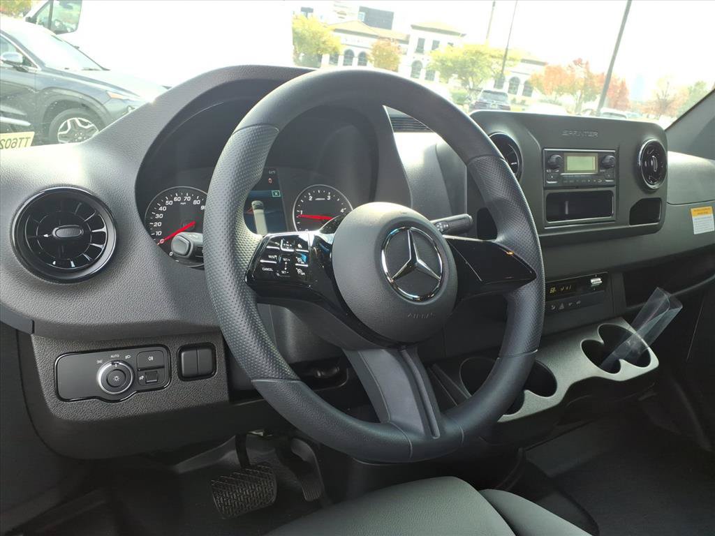 Used 2026 Mercedes-Benz Sprinter 2500 image 16