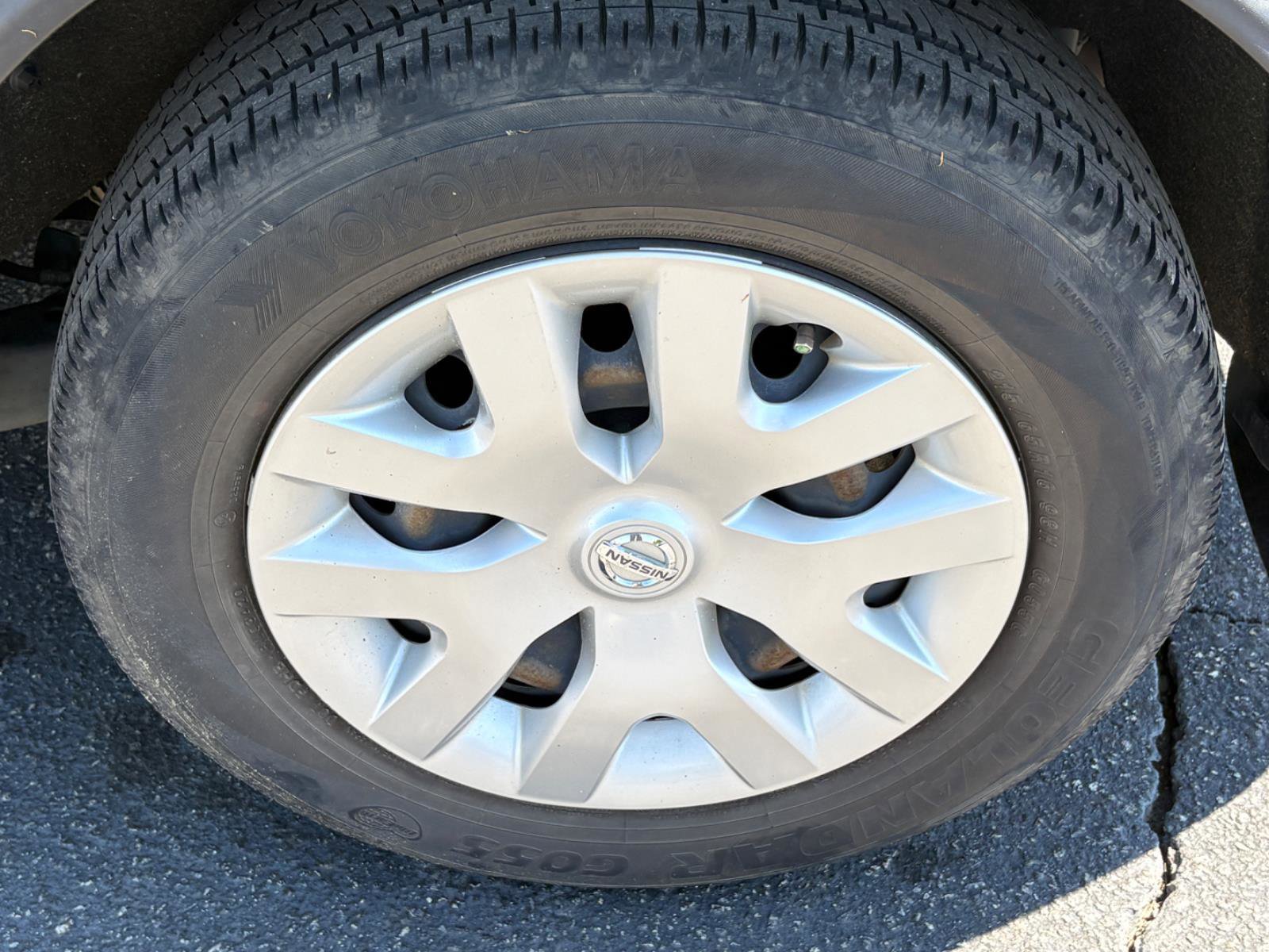 Used 2020 Nissan Rogue Sport S FWD image 15