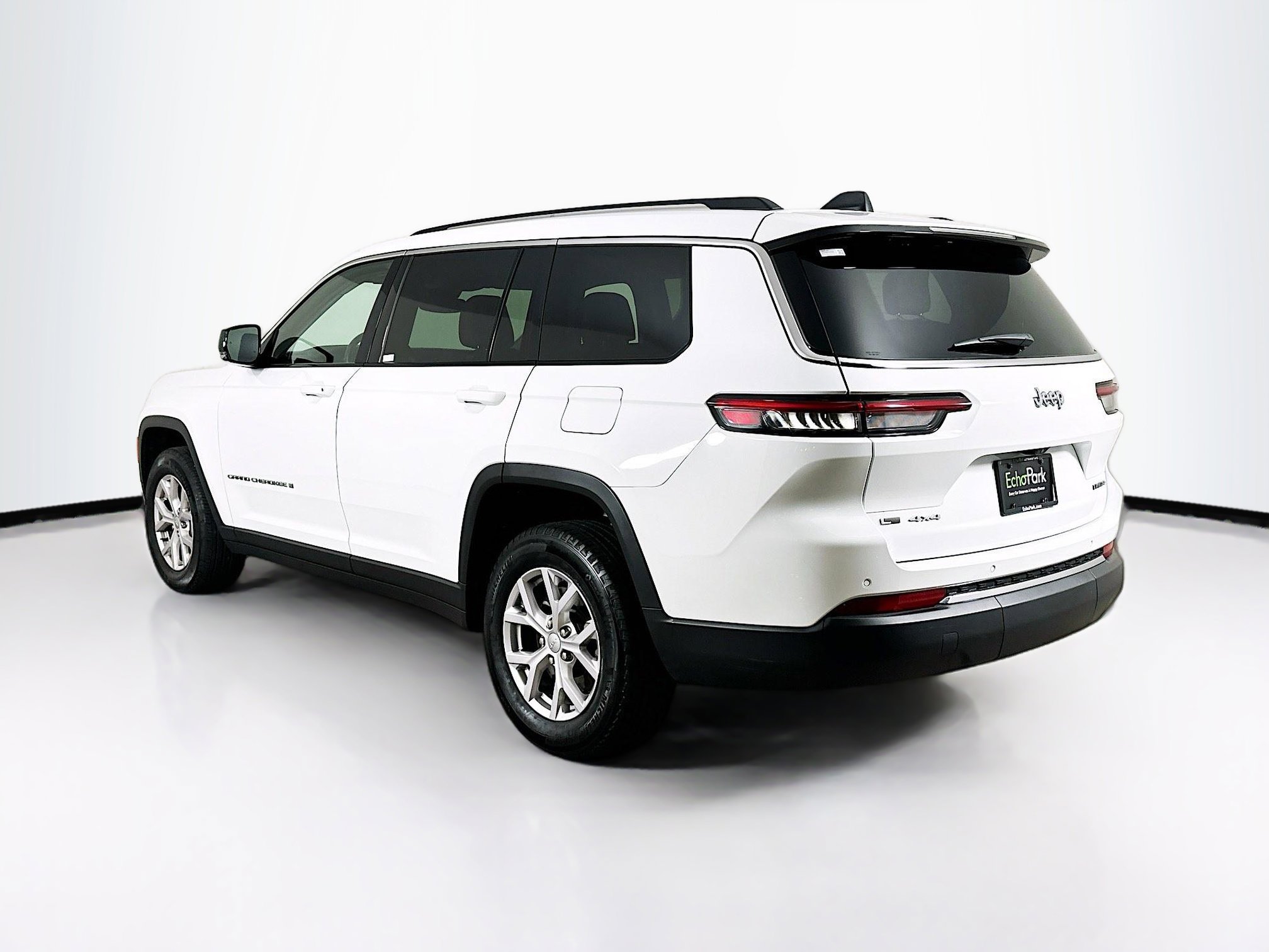 Used 2022 Jeep Grand Cherokee L Limited AWD/4WD image 5