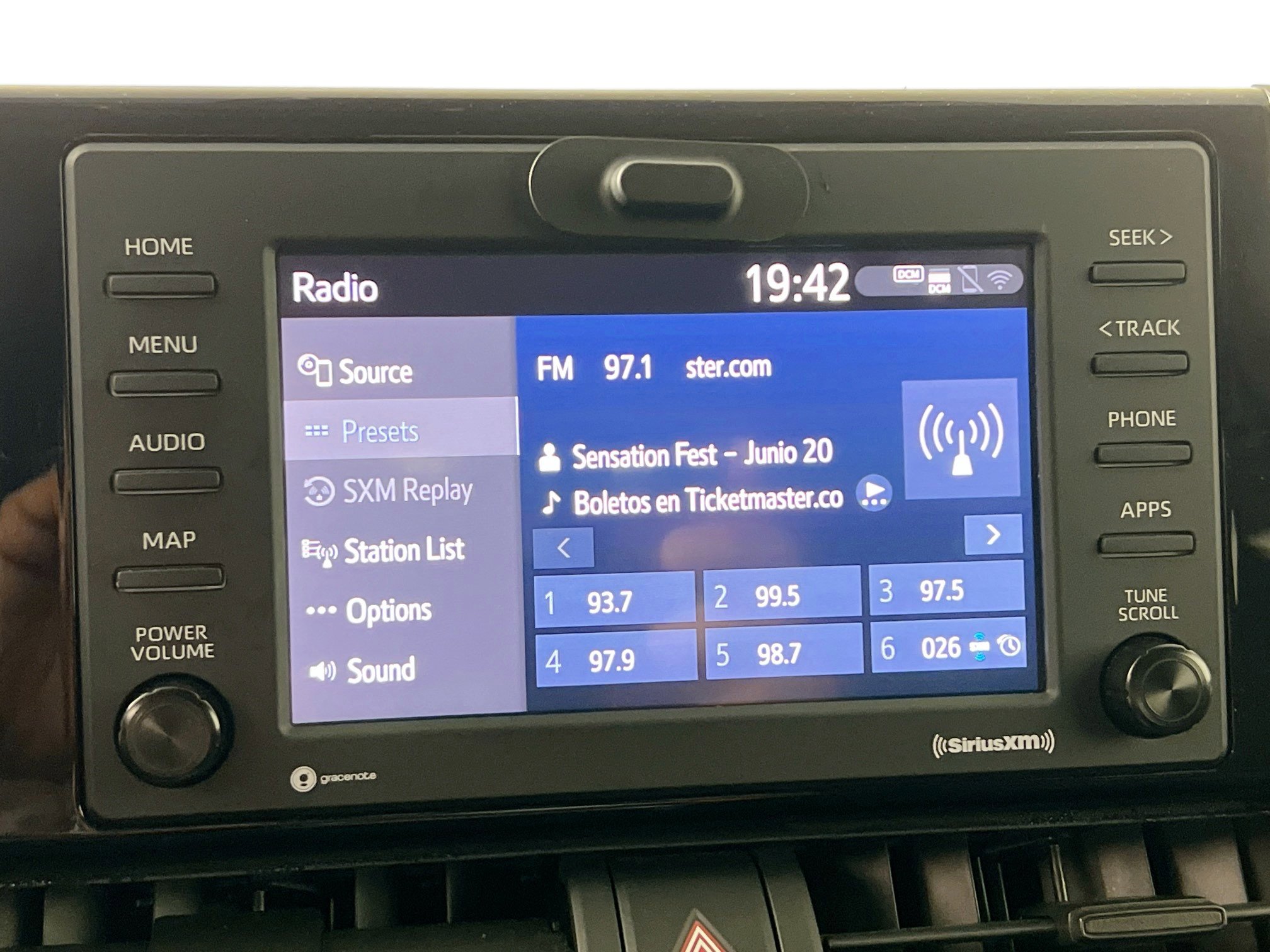 Used 2020 Toyota RAV4 XLE w/ Convenience Package AWD/4WD image 28