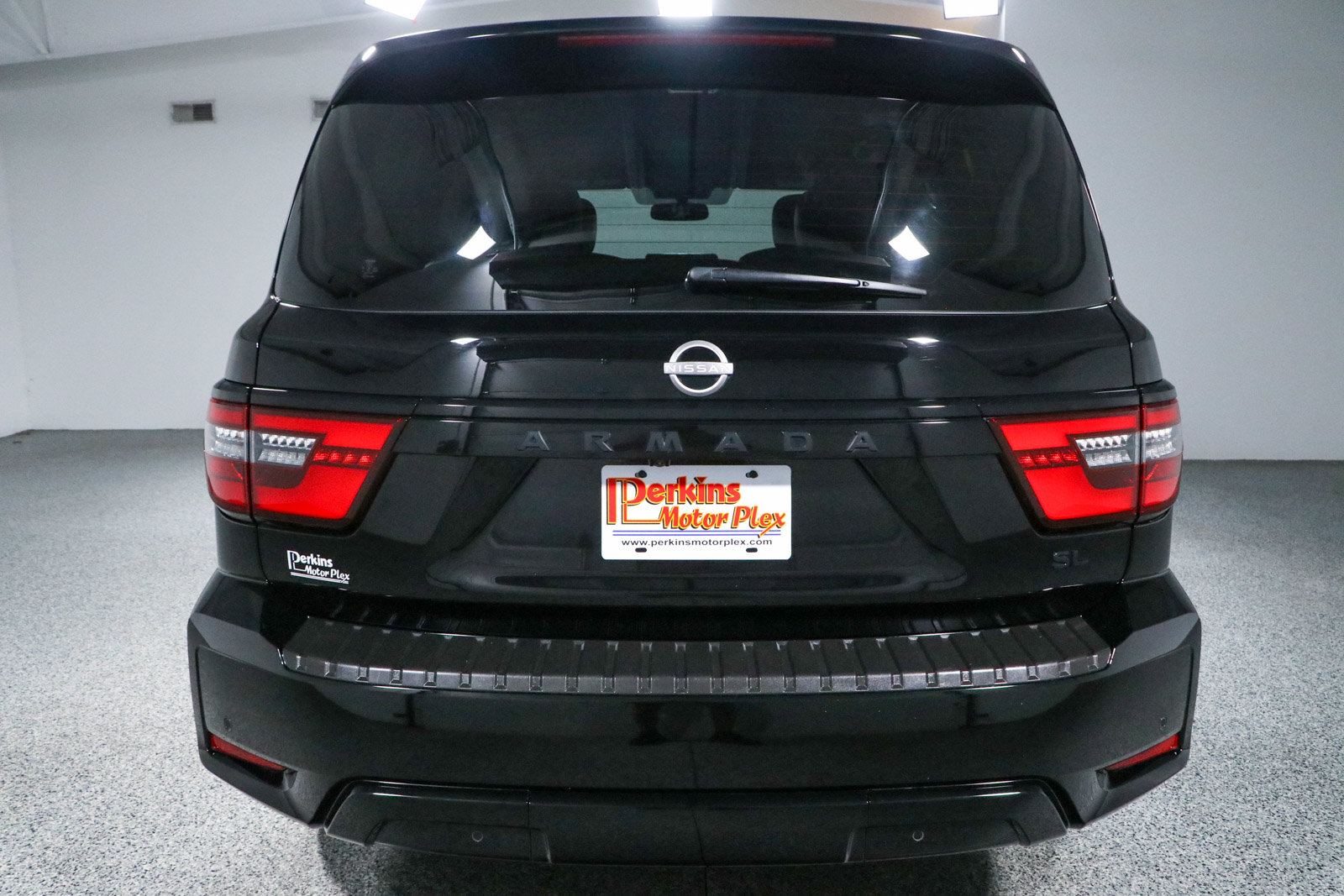 Used 2023 Nissan Armada SL w/ Midnight Edition Package AWD/4WD image 8