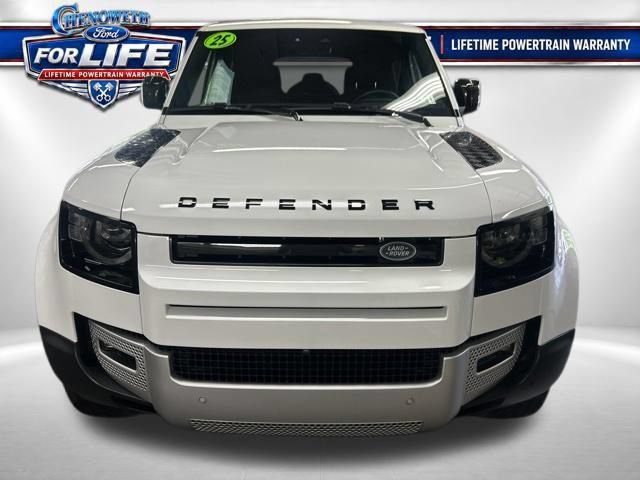 Used 2025 Land Rover Defender 110 S AWD/4WD image 8