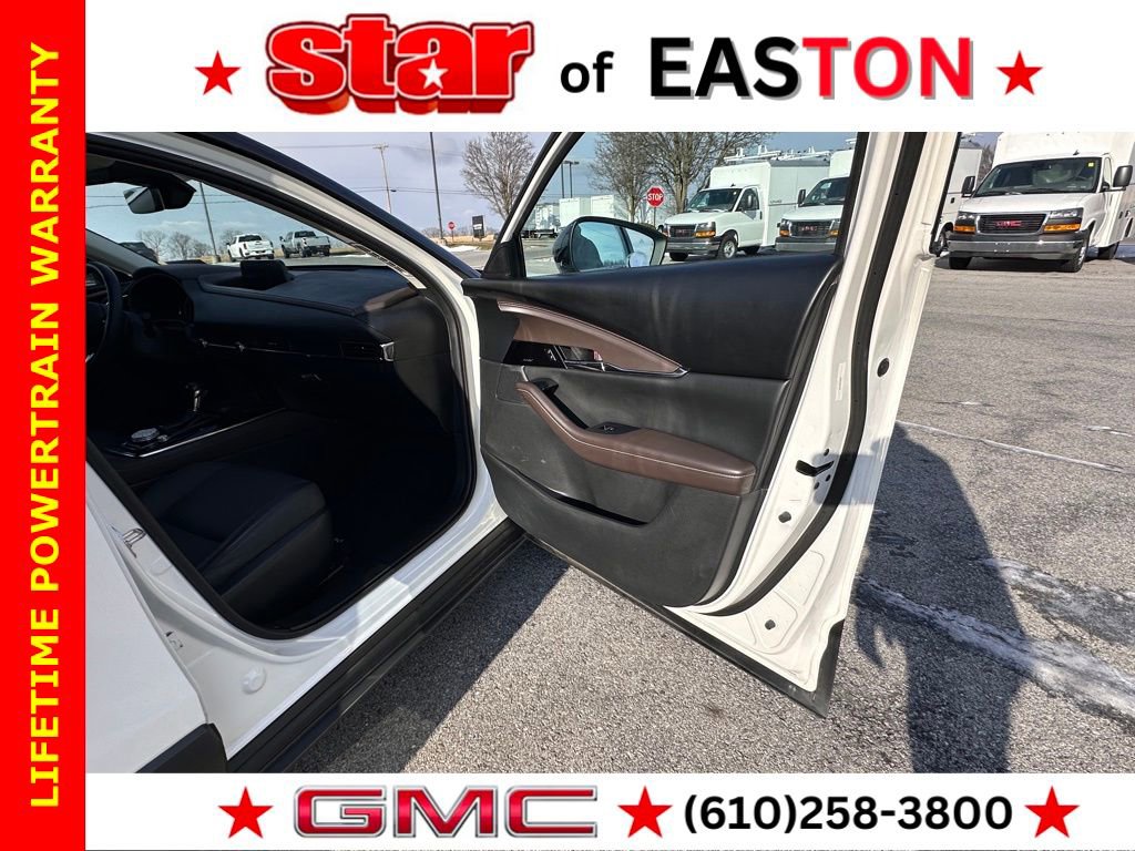 Used 2021 MAZDA CX-30 2.5 Turbo w/ Premium Package image 12