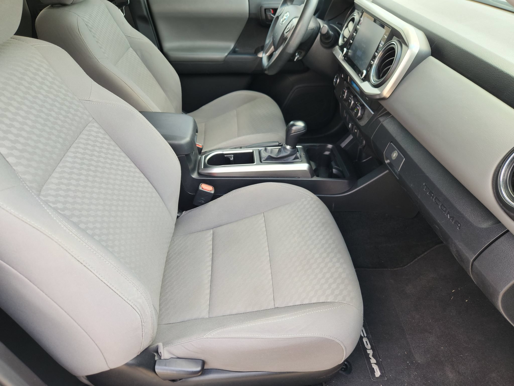 Used 2023 Toyota Tacoma SR5 RWD image 12