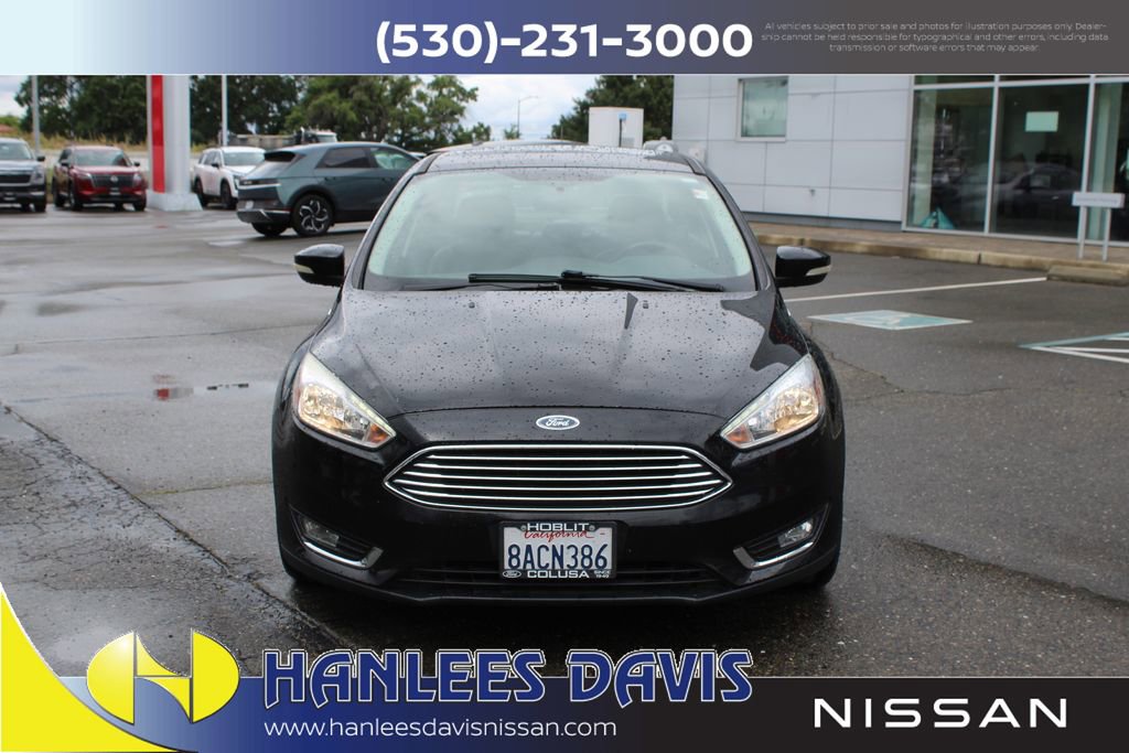 Used 2017 Ford Focus Titanium FWD image 4