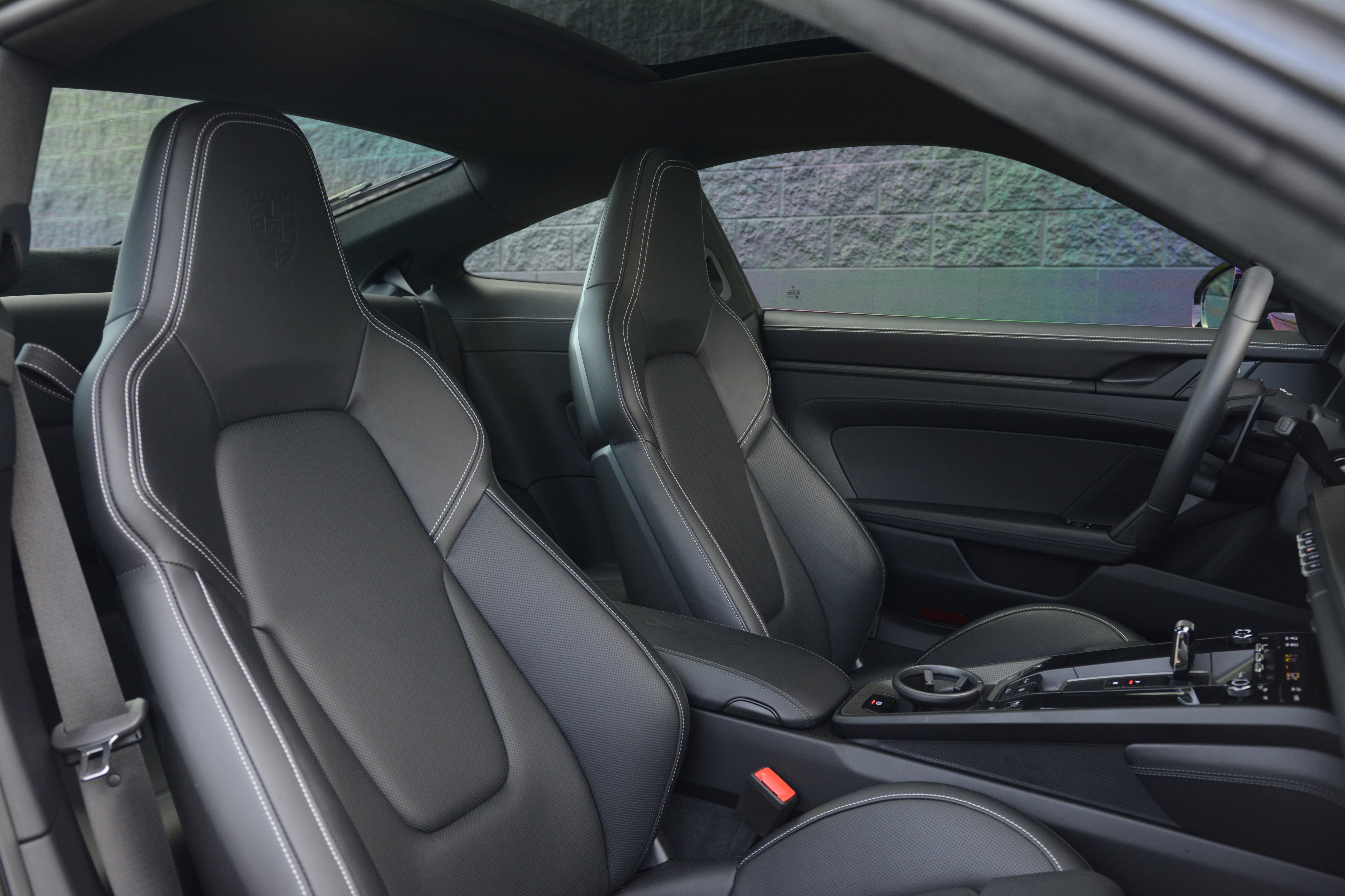 Certified 2025 Porsche 911 Carrera GTS RWD image 28