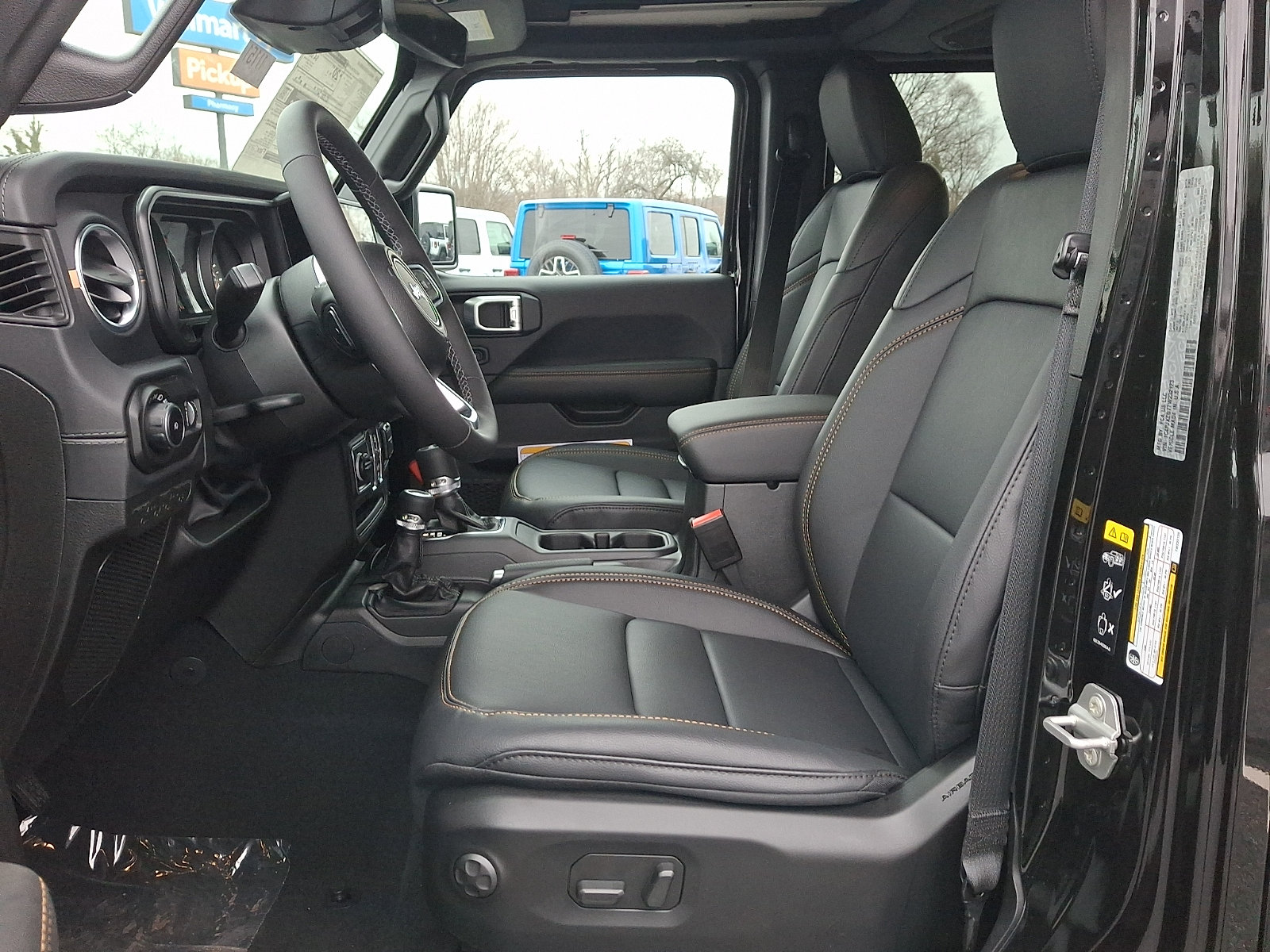 New 2026 Jeep Wrangler Unlimited Sahara AWD/4WD image 10