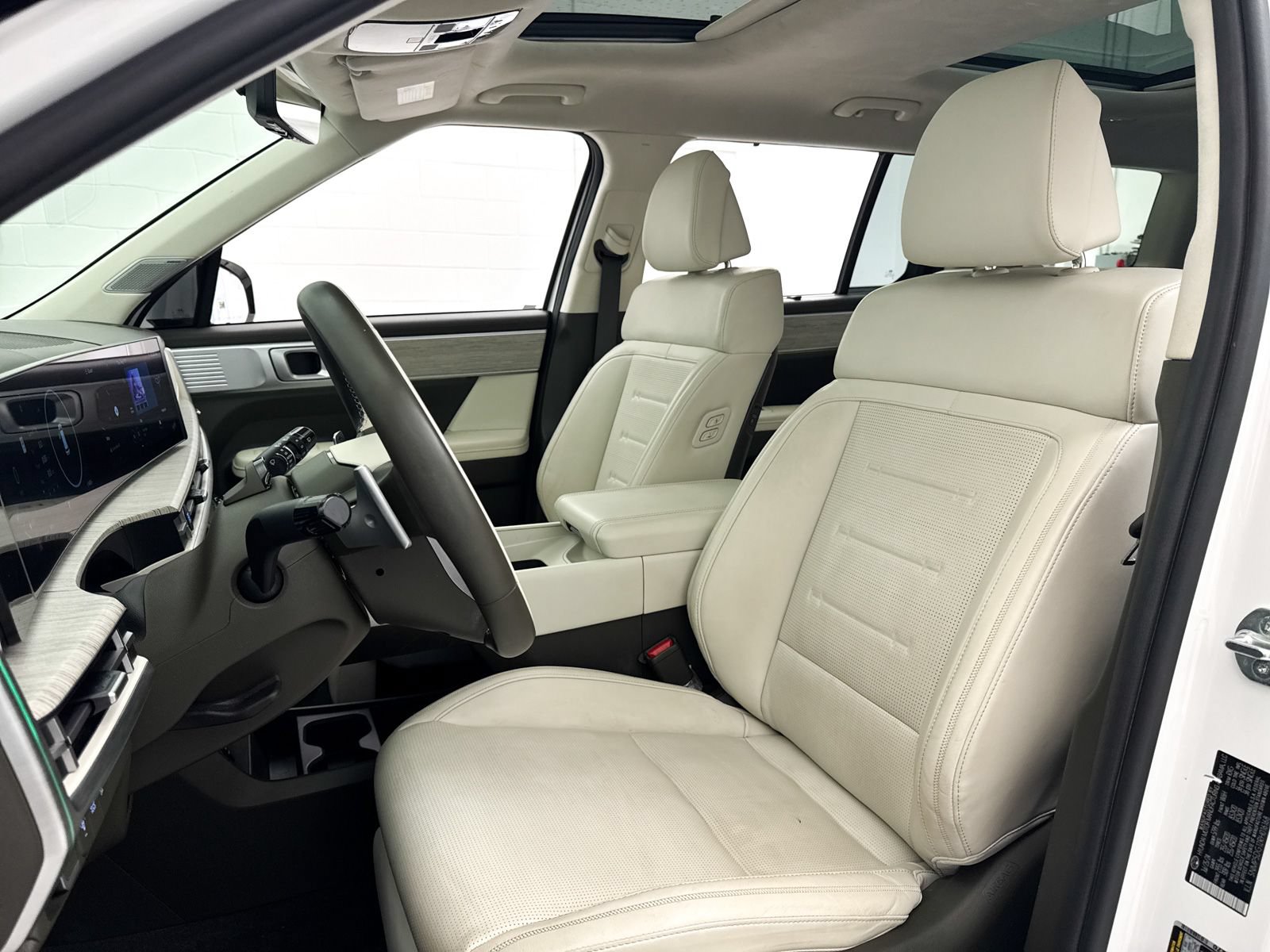 Used 2024 Hyundai Santa Fe Calligraphy AWD/4WD image 20