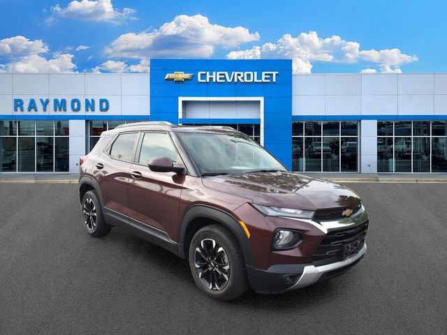 Used 2022 Chevrolet TrailBlazer LT w/ Convenience Package FWD image 1