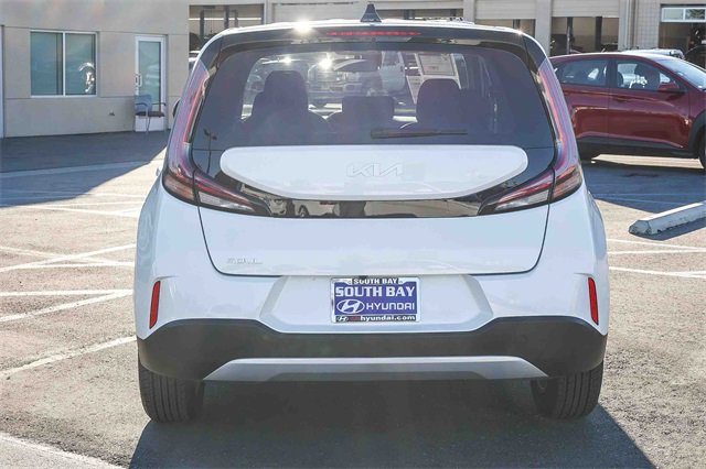 Used 2024 Kia Soul LX w/ Option Group 015 image 5