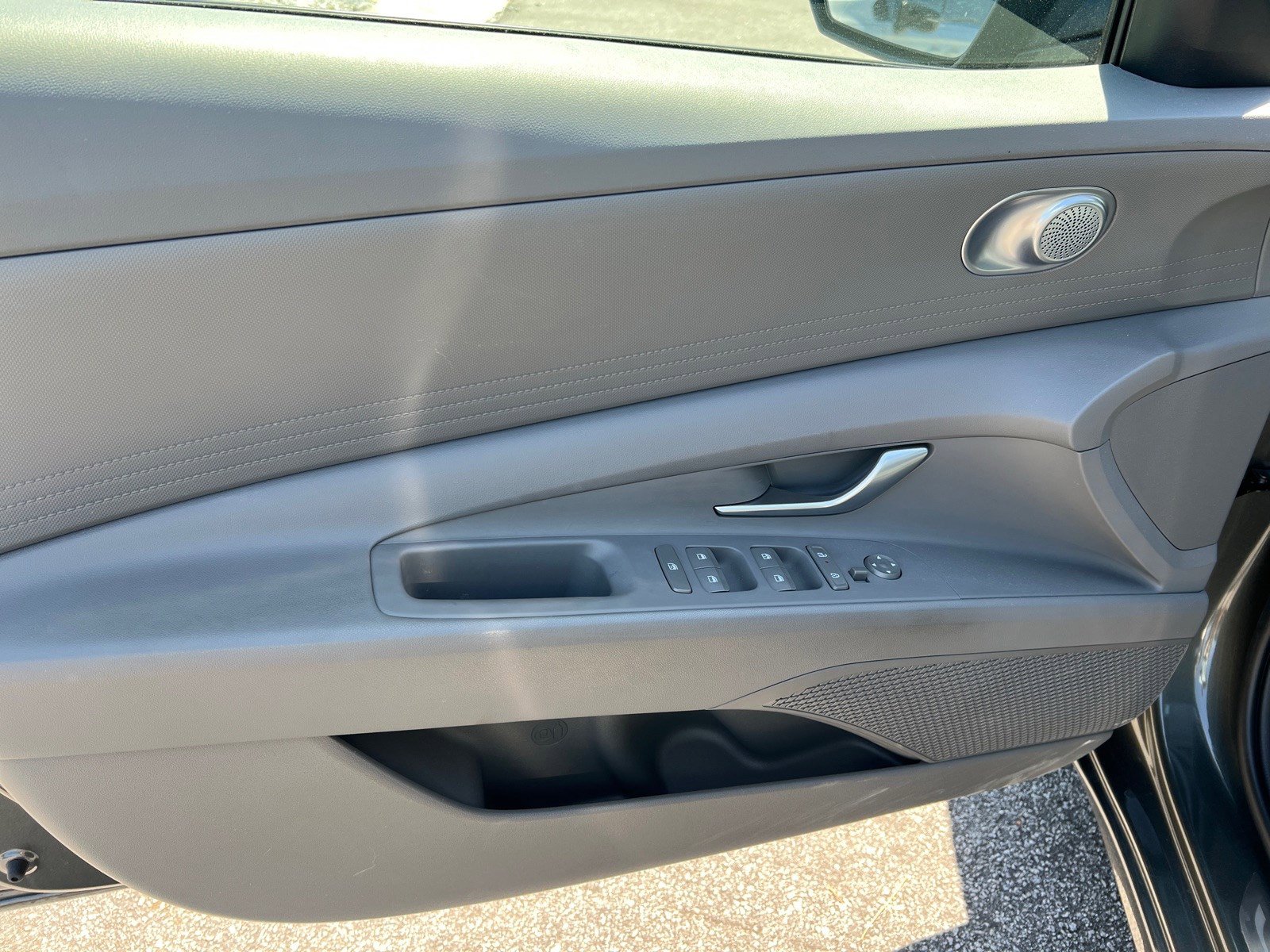 Used 2024 Hyundai Elantra SEL FWD image 13