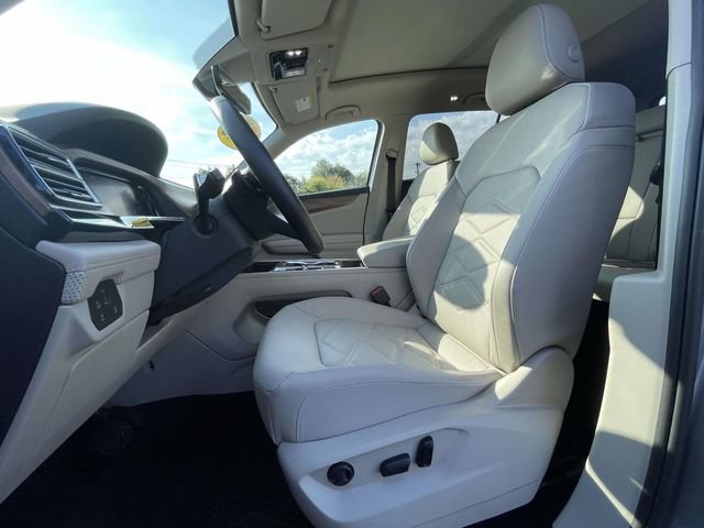 Certified 2026 Volkswagen Atlas SE w/ Panoramic Sunroof Package FWD image 18