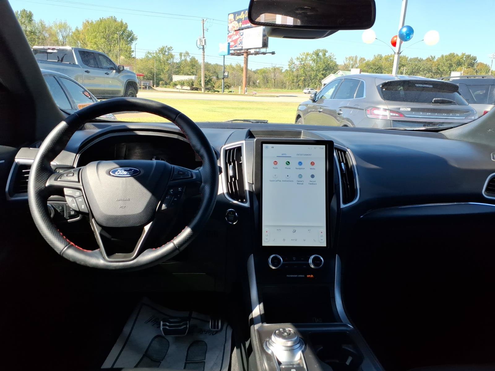 Used 2022 Ford Edge ST-Line w/ Class II Trailer Tow Package AWD/4WD image 10
