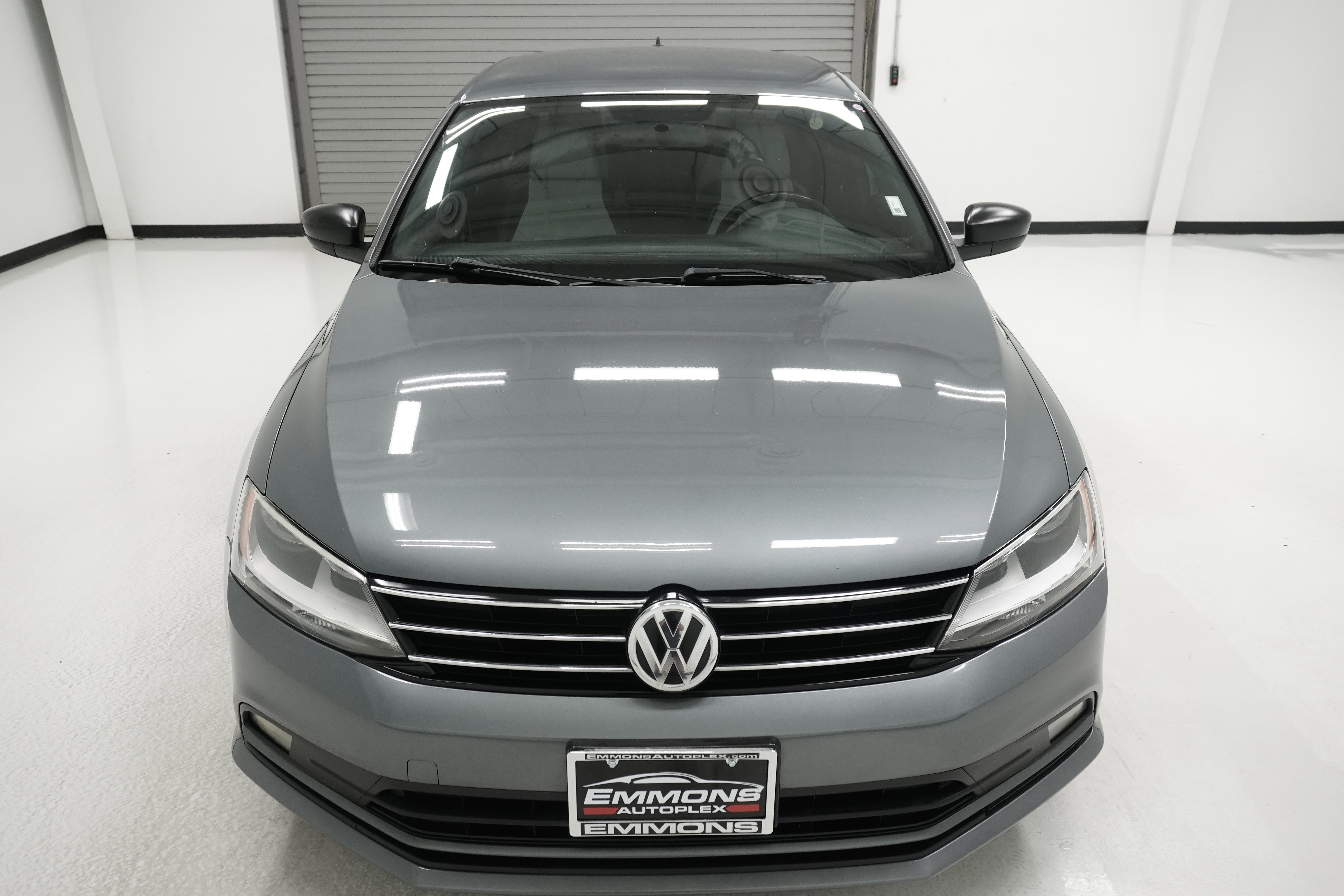 Used 2015 Volkswagen Jetta SE FWD image 2