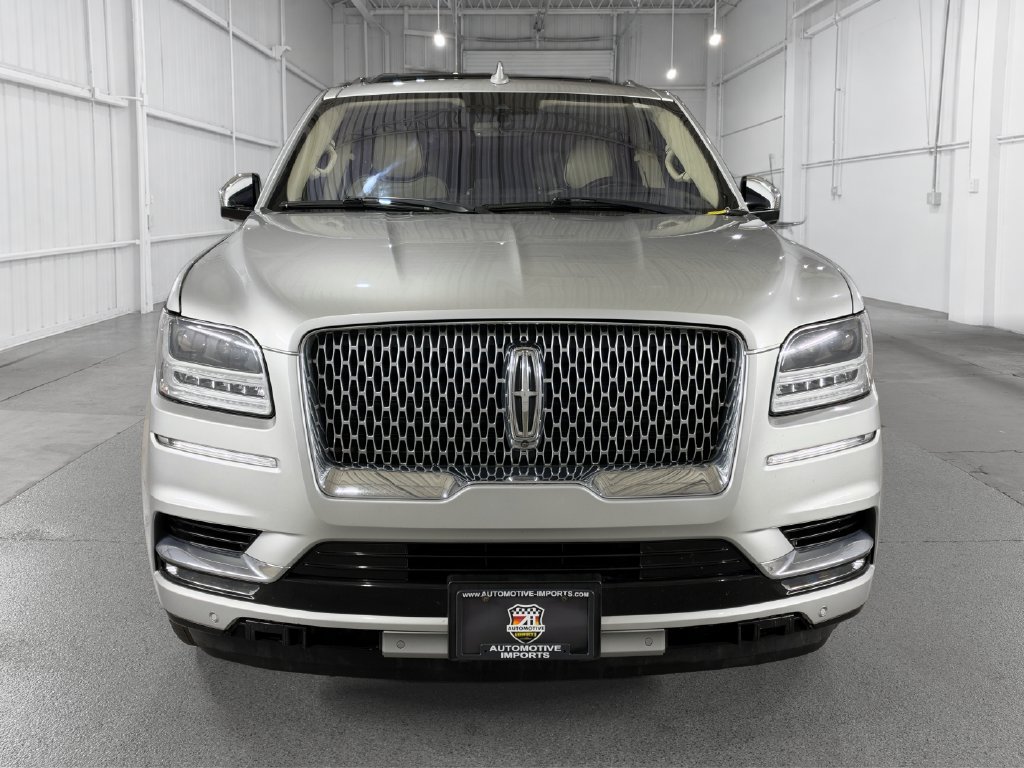 Used 2019 Lincoln Navigator Black Label w/ Cargo Package AWD/4WD image 2