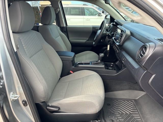 Used 2022 Toyota Tacoma SR image 25