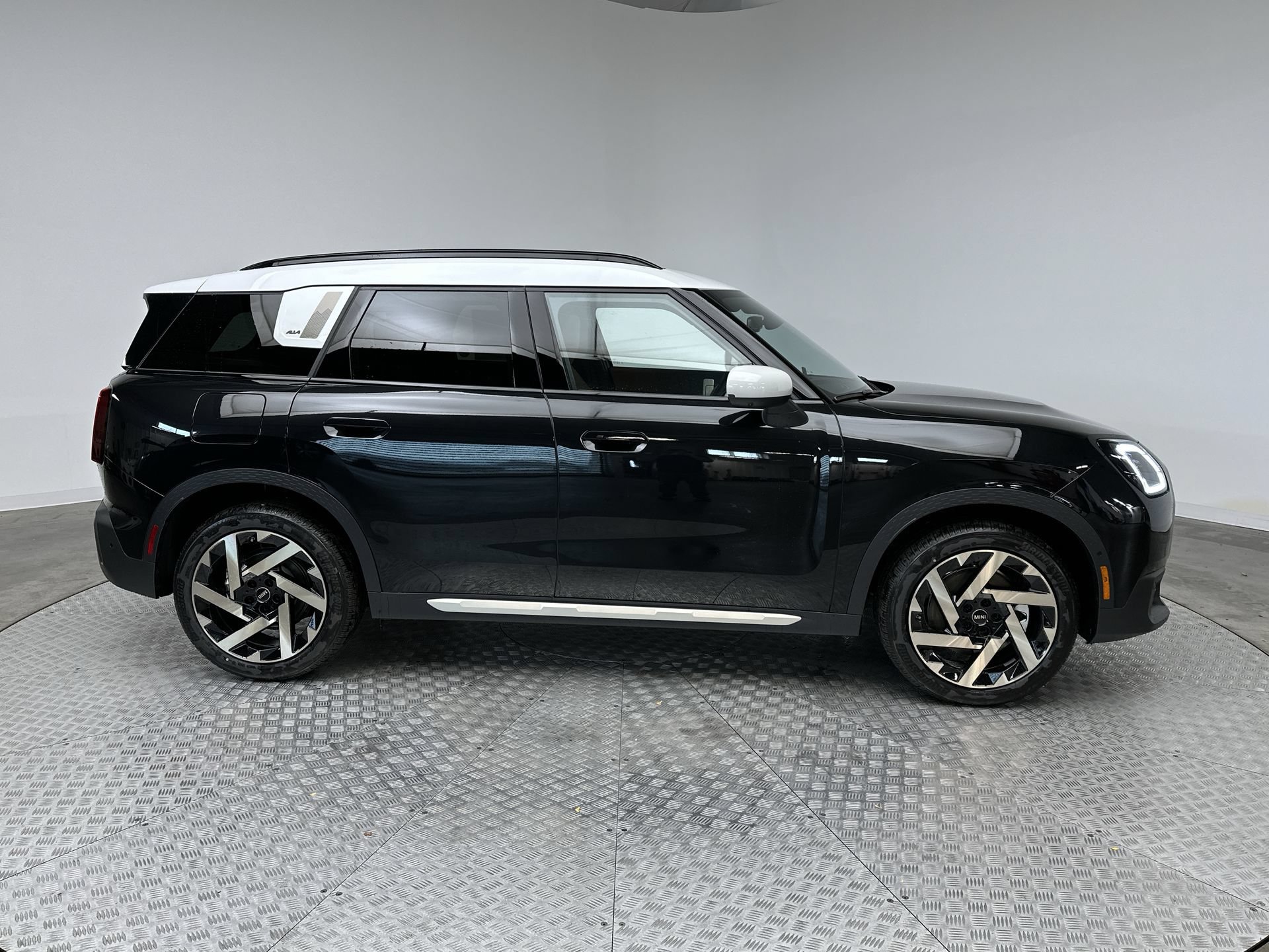 Certified 2026 MINI Cooper Countryman S AWD/4WD image 10