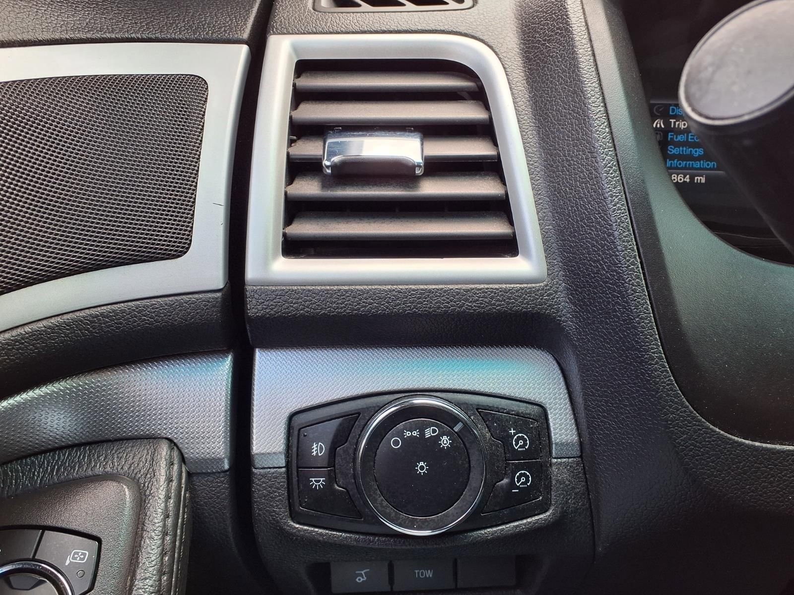 Used 2013 Ford Explorer XLT AWD/4WD image 26