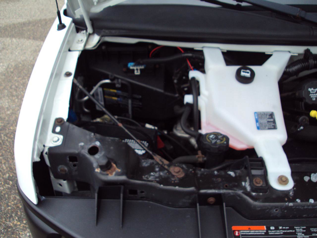 Used 2011 Chevrolet Express 1500 AWD image 26