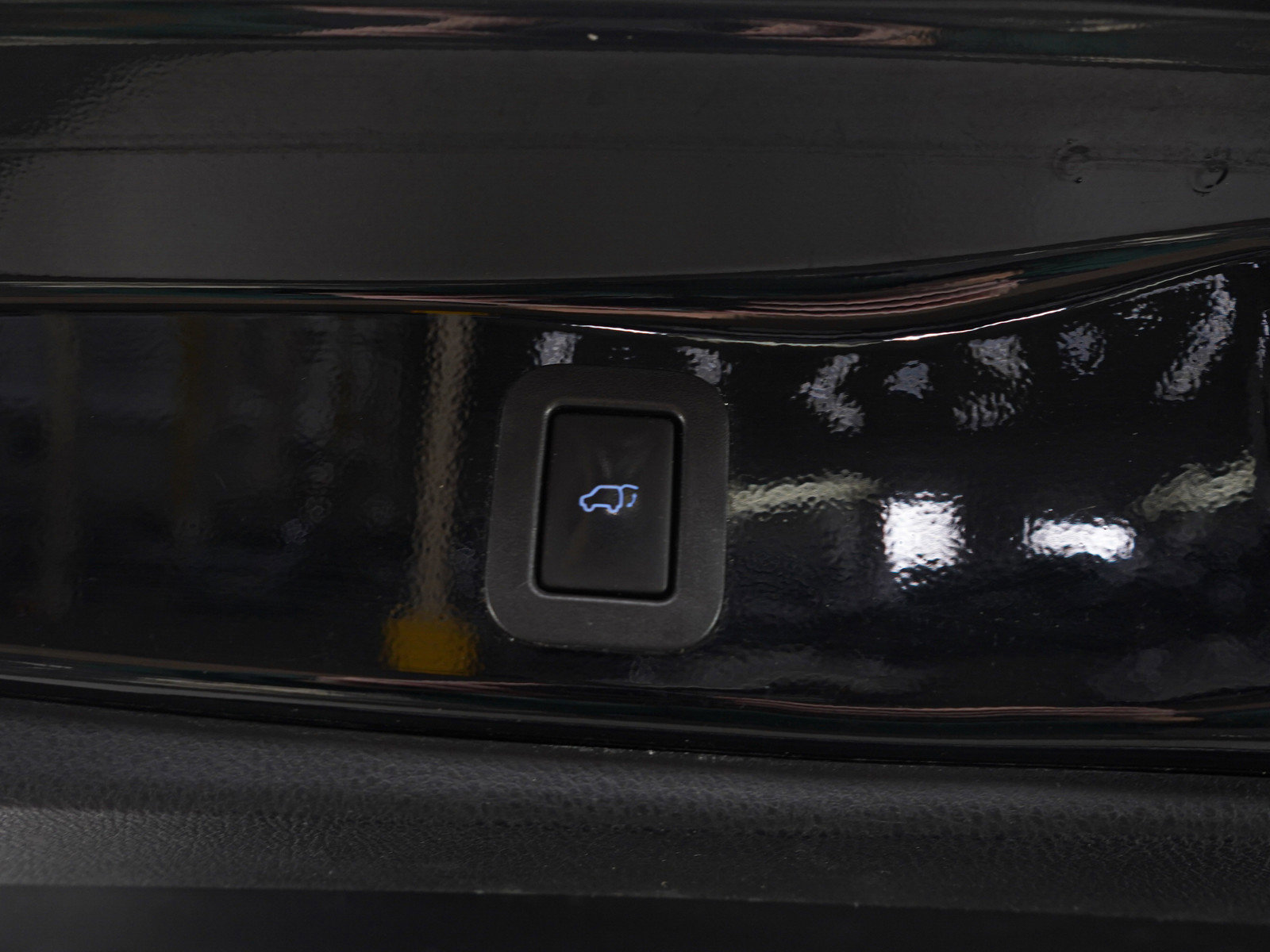 Used 2017 Toyota Highlander Limited image 11