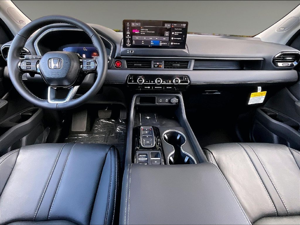 New 2026 Honda Pilot Touring image 12