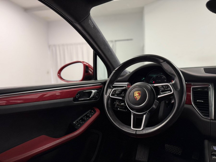 Used 2015 Porsche Macan Turbo w/ Premium Package Plus AWD/4WD image 66