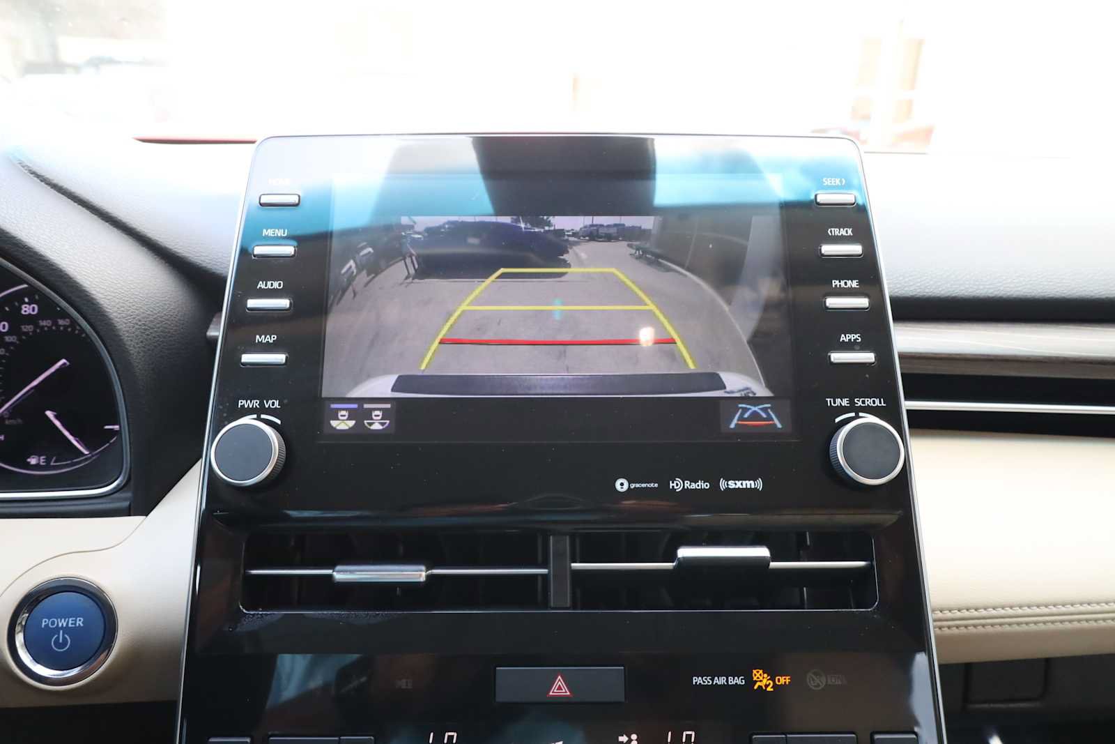 Used 2021 Toyota Avalon XLE FWD image 21