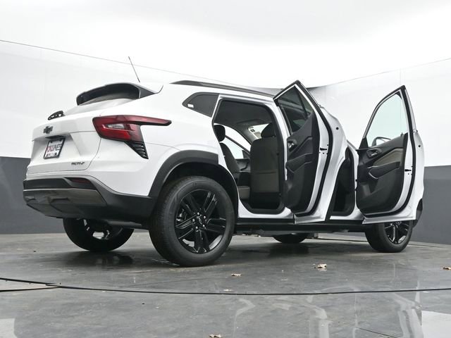 New 2026 Chevrolet Trax ACTIV FWD image 70