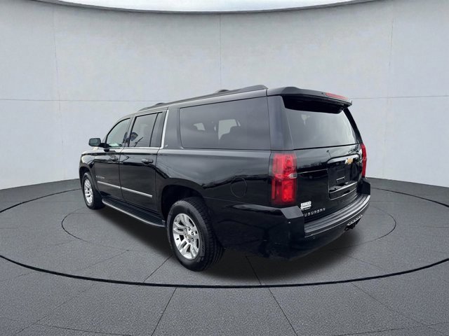 Used 2018 Chevrolet Suburban LT w/ Luxury Package image 6