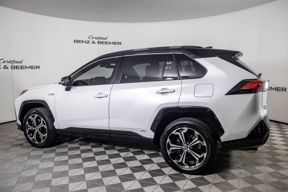 Used 2023 Toyota RAV4 XSE w/ Weather Package AWD/4WD image 10