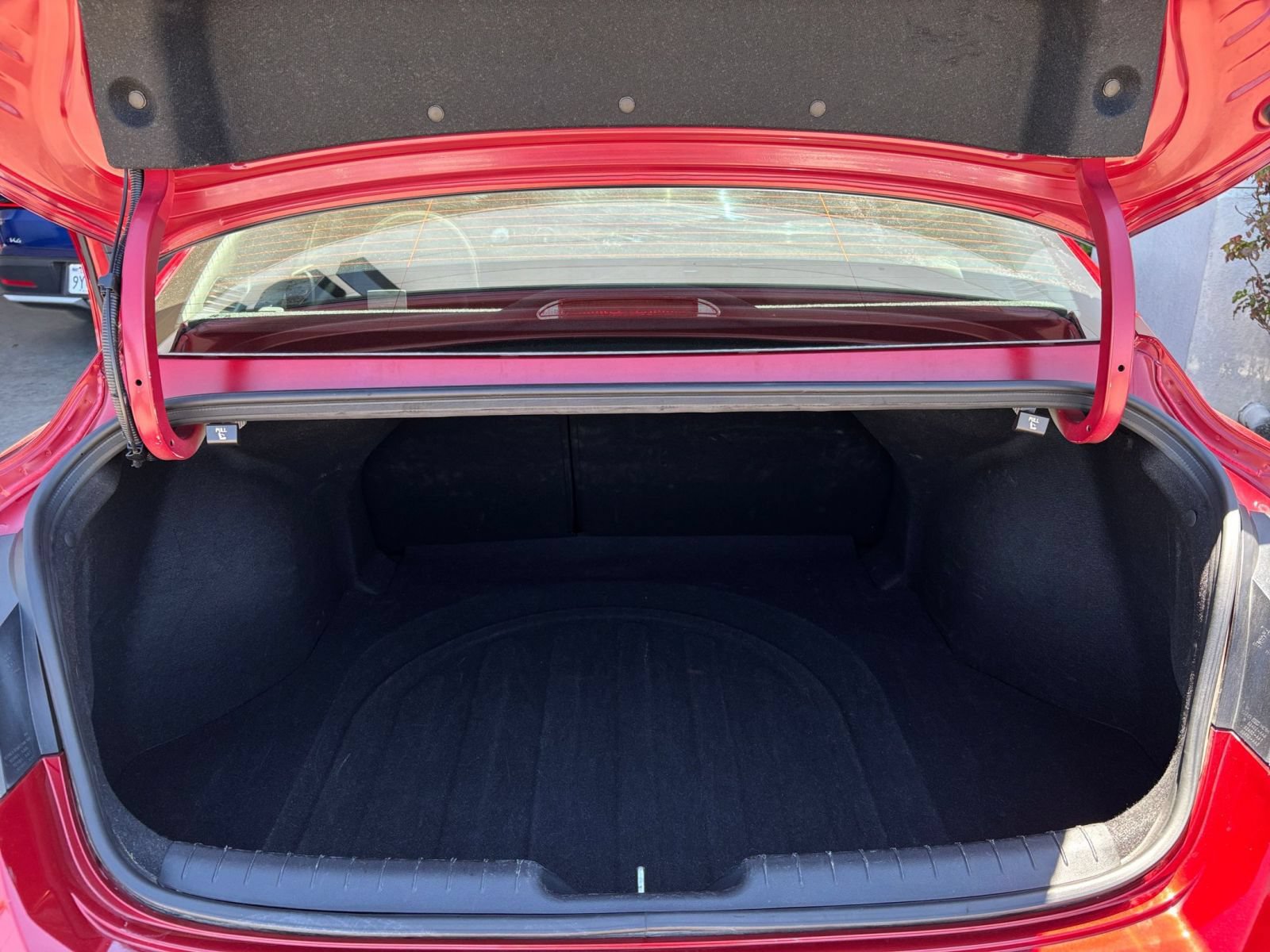 Used 2025 Hyundai Elantra SEL FWD image 32