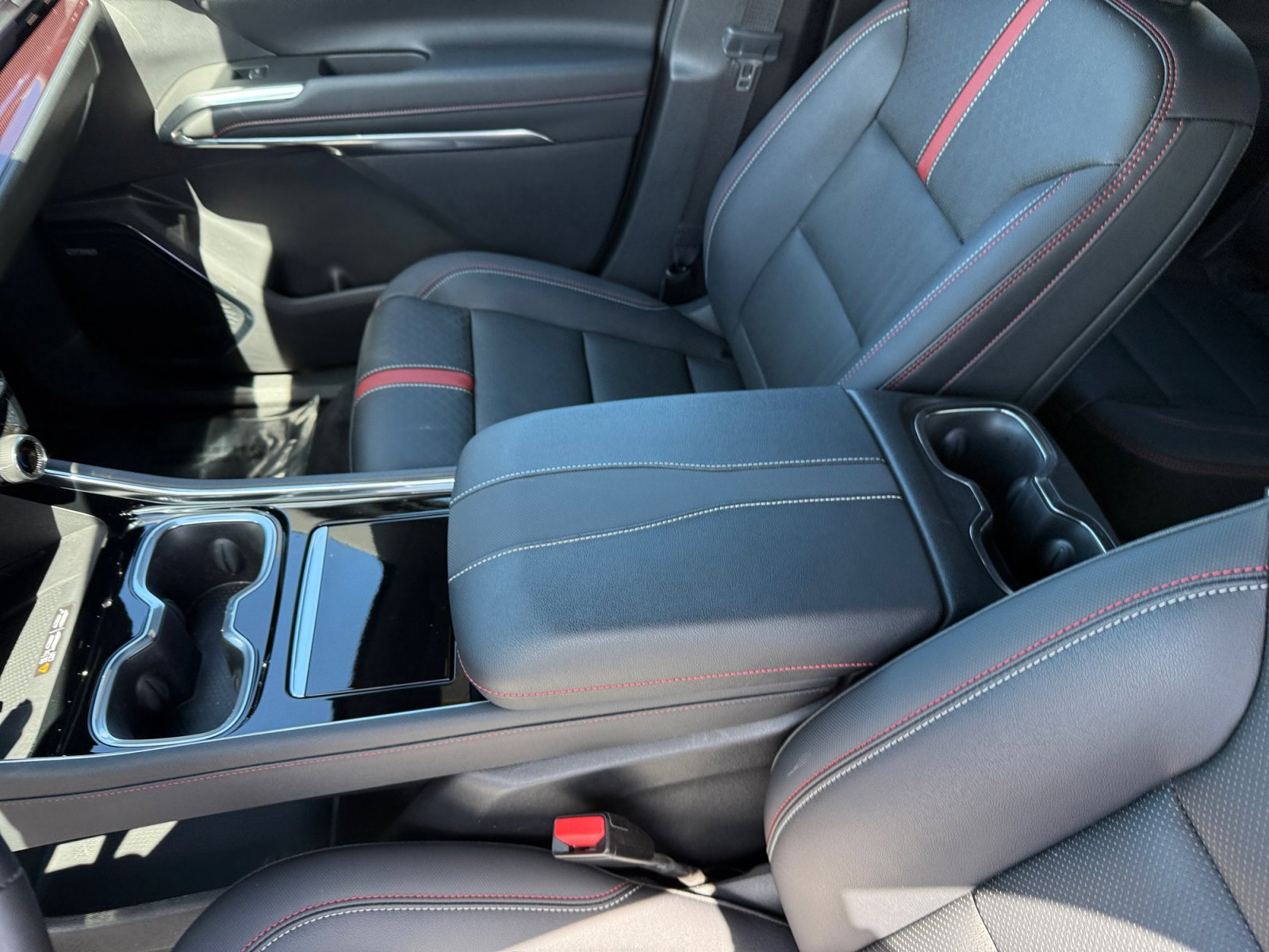 Used 2024 Chevrolet Traverse RS w/ LPO, Floor Liner Package image 14