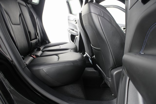 New 2026 Jeep Compass Limited w/ Limited Altitude Pack image 18