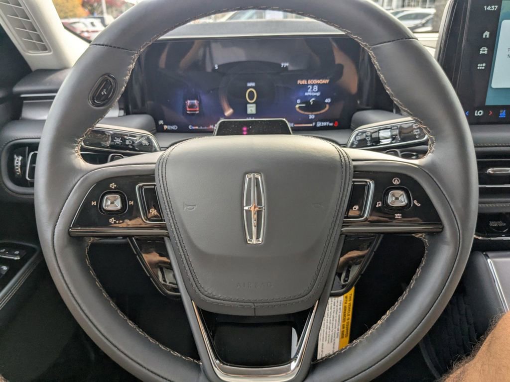 New 2025 Lincoln Aviator 2WD w/ Equipment Group 101A image 31