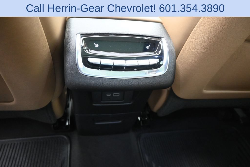 Used 2020 Cadillac XT6 Premium Luxury w/ Platinum Package FWD image 18