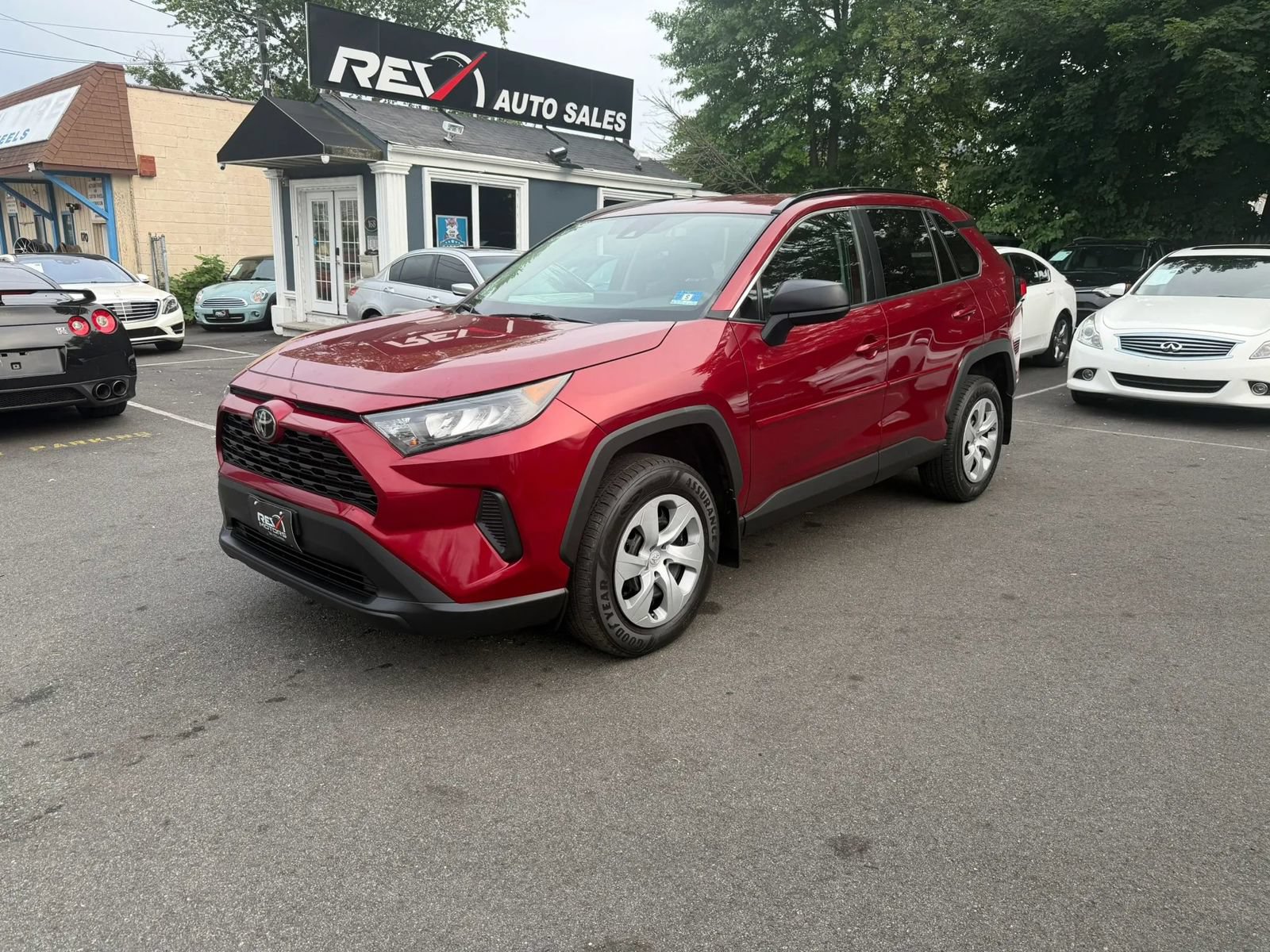 Used 2020 Toyota RAV4 LE w/ All Weather Liner Package AWD/4WD image 2