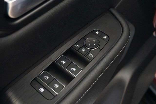 Used 2025 Nissan Armada Platinum image 21