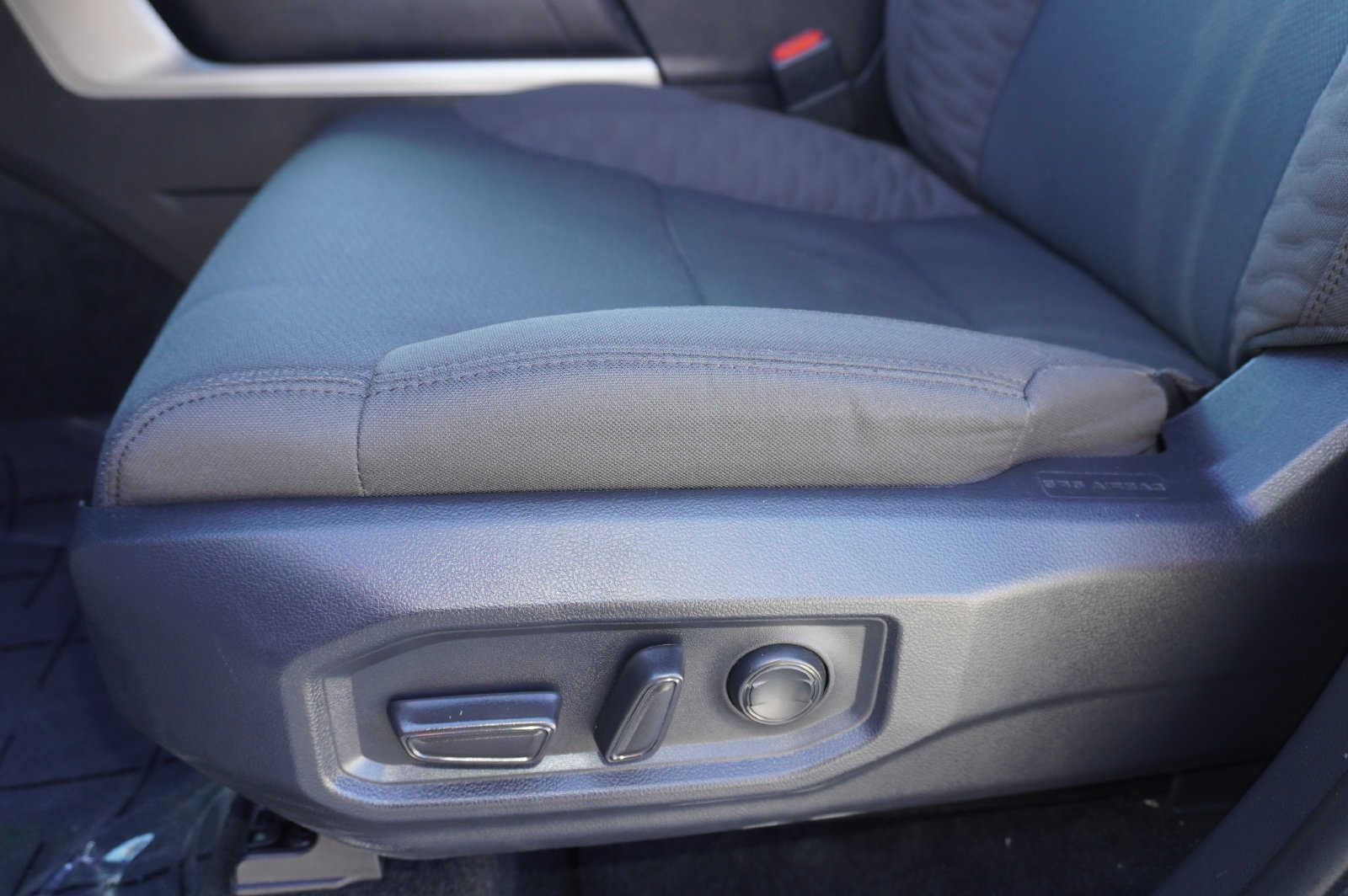Certified 2025 Toyota Tundra SR5 w/ SR5 Convenience Package RWD image 13