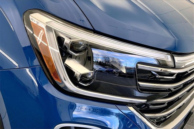 Used 2025 Volkswagen Atlas SEL image 29