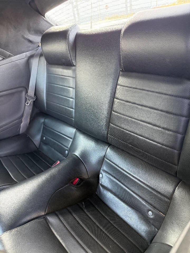 Used 2010 Ford Mustang Premium image 8