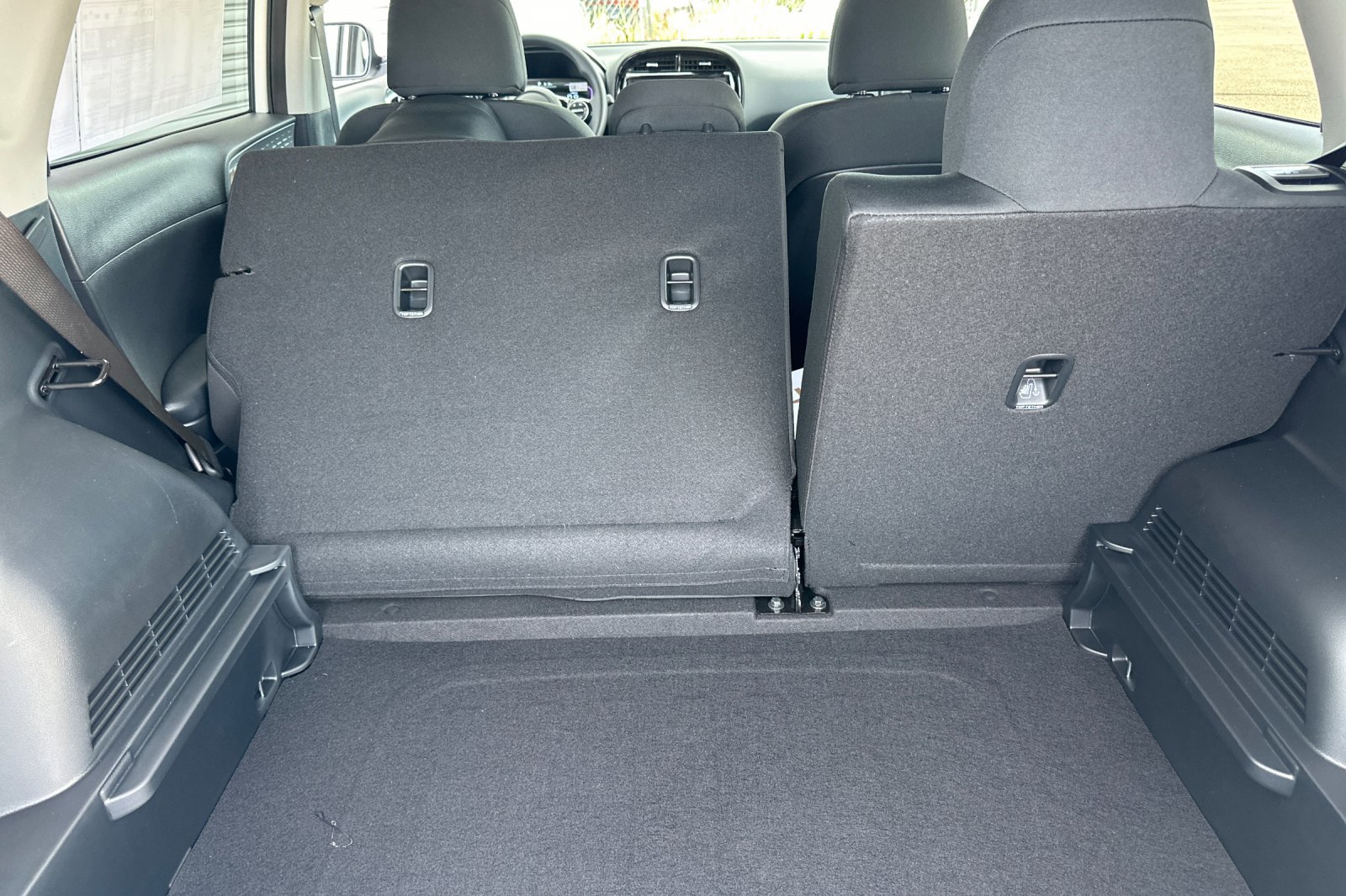 New 2025 Kia Soul S image 13