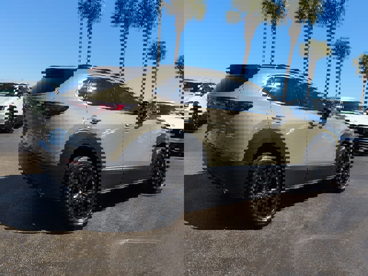 Used 2025 MAZDA CX-30 Carbon image 4