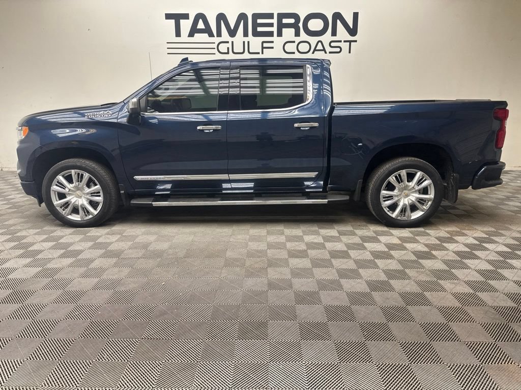 Used 2023 Chevrolet Silverado 1500 High Country w/ High Country Premium Package AWD/4WD image 6
