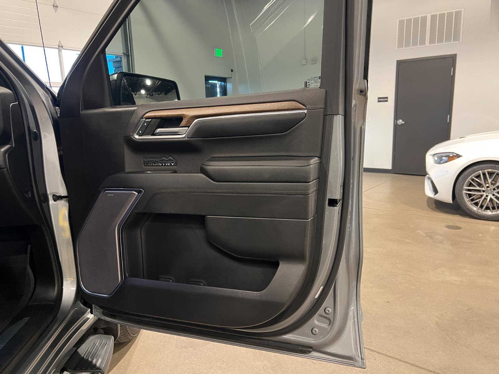 Used 2023 Chevrolet Silverado 1500 High Country w/ High Country Premium Package image 40