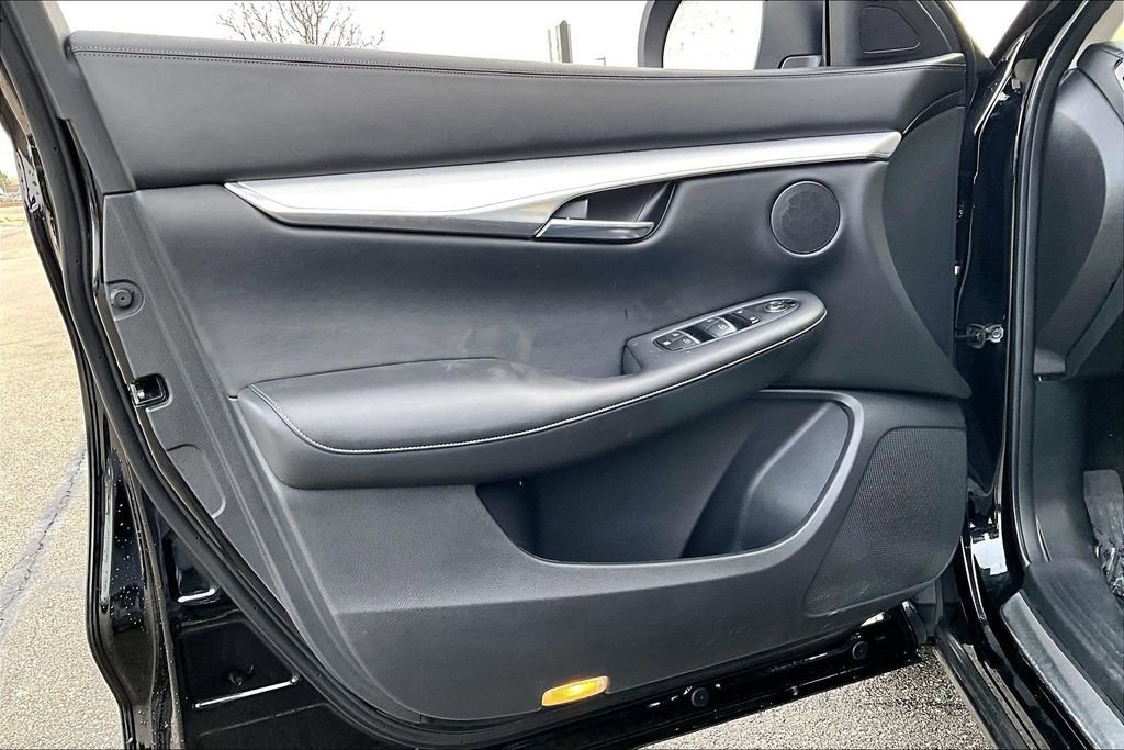 Certified 2019 INFINITI QX50 Luxe w/ Navigation Package FWD image 14