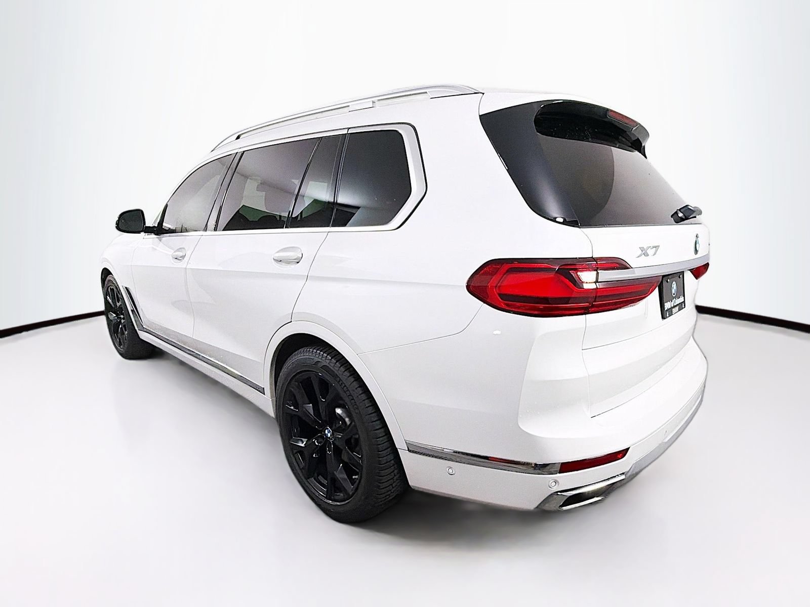 Used 2021 BMW X7 xDrive40i w/ Premium Package AWD/4WD image 5