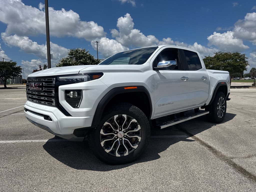 New 2026 GMC Canyon Denali AWD/4WD image 1