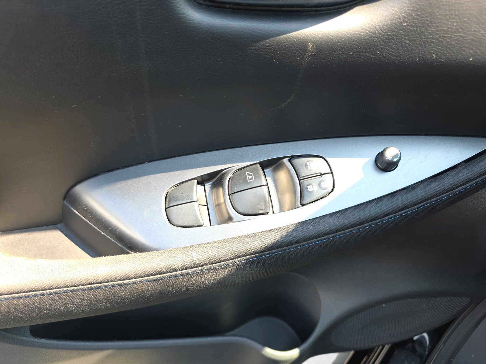 Used 2022 Nissan Leaf S FWD image 23